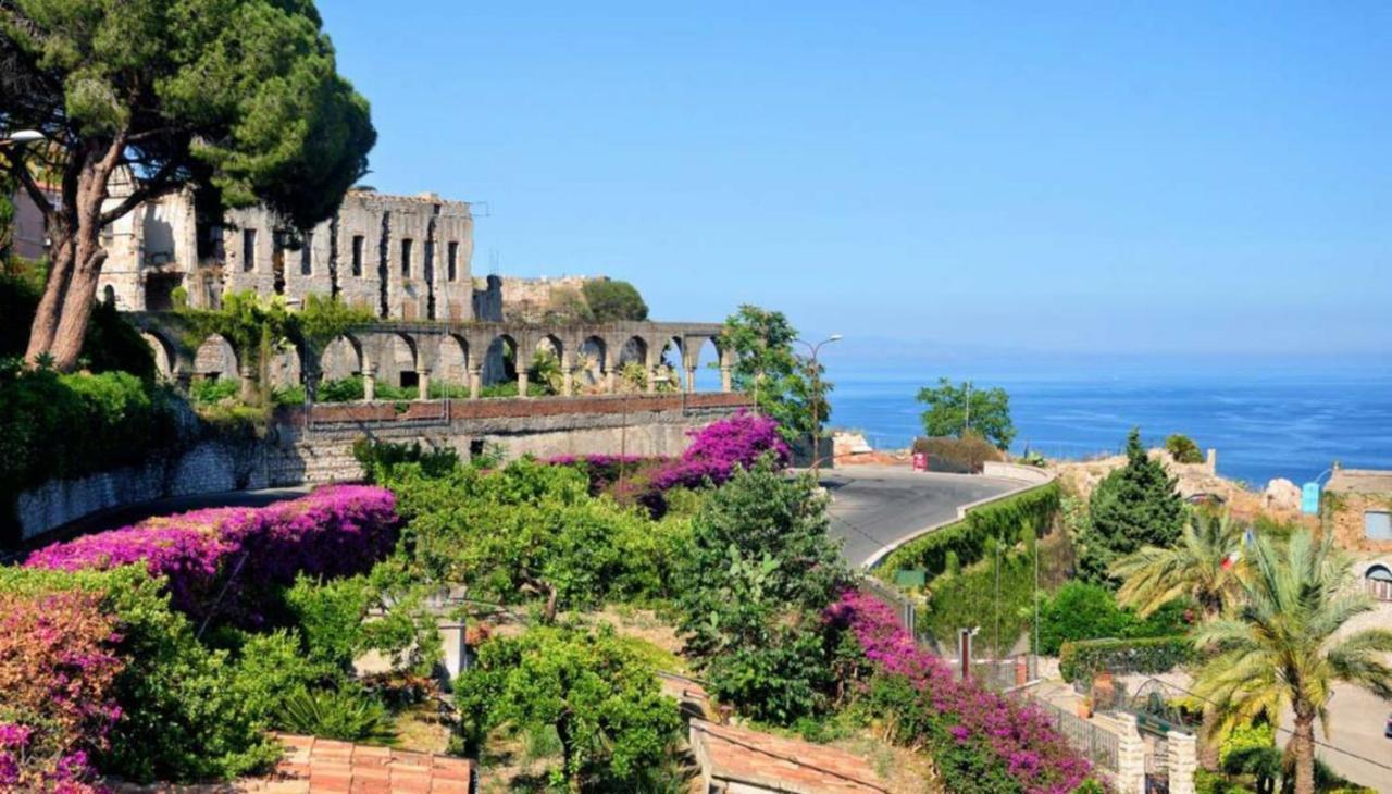 Beautiful Lägenhet Taormina Exteriör bild